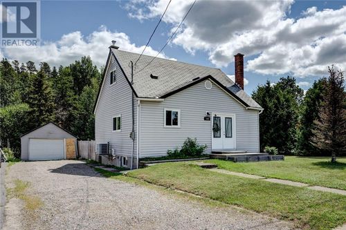 130 First Ave N, Levack, ON, P0M2C0 | Card Image