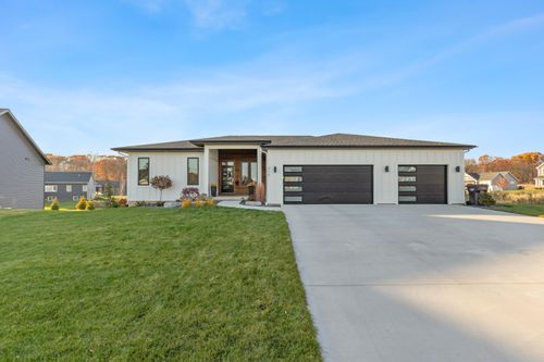 215 Gehl Avenue Sw, Walker, MI, 49534 | Card Image