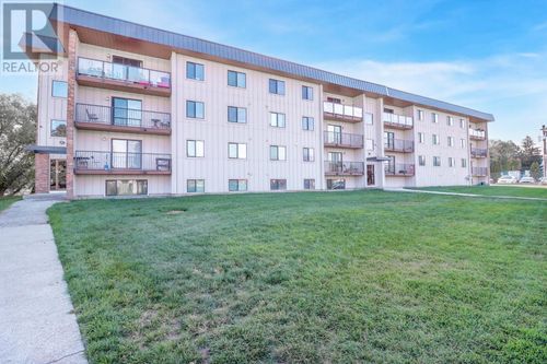 203-606 18th Ave N, Cranbrook, BC, V1C5M1 | Card Image