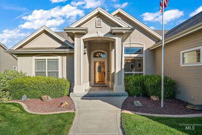 11188 W Shay Park Dr, House other with 3 bedrooms, 3 bathrooms and 3 parking in Nampa ID | Image 3