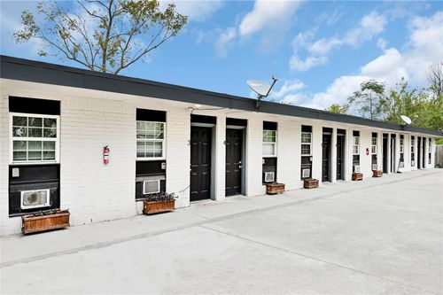 4-3714 Dabney St, Houston, TX, 77026-4281 | Card Image