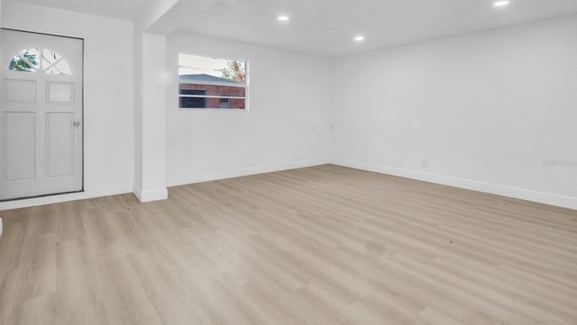 4521 W Minnehaha St, House other with 3 bedrooms, 3 bathrooms and null parking in TAMPA FL | Image 4