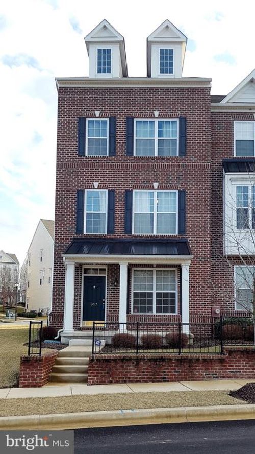 317 Lenape Way, CLAYMONT, DE, 19703-3323 | Card Image