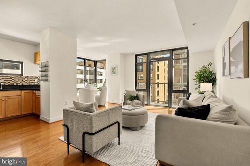 apt-908-1117 10th St Nw, WASHINGTON, DC, 20001-6409 | Card Image