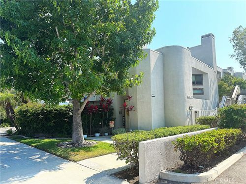 5-12584 Montecito Rd, Seal Beach, CA, 90740-2730 | Card Image