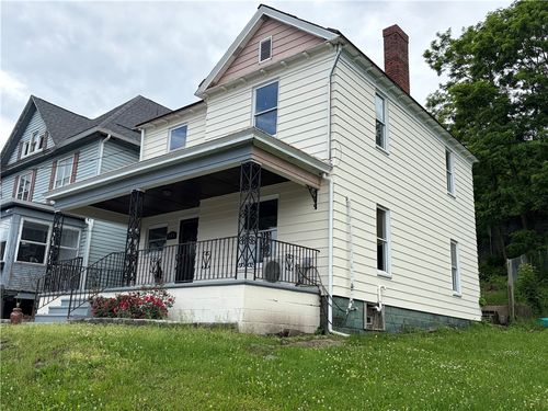 549 Thompson Ave, Donora, PA, 15033-1928 | Card Image