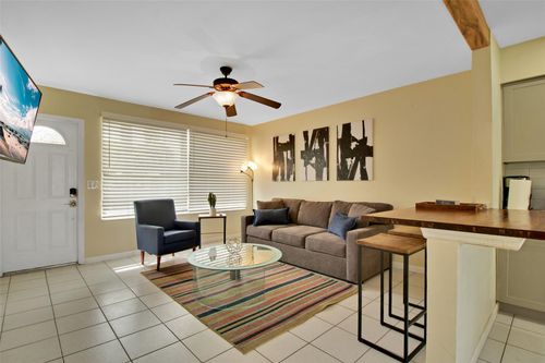 1031 Sw 3rd St, Hallandale Beach, FL, 33009-6113 | Card Image