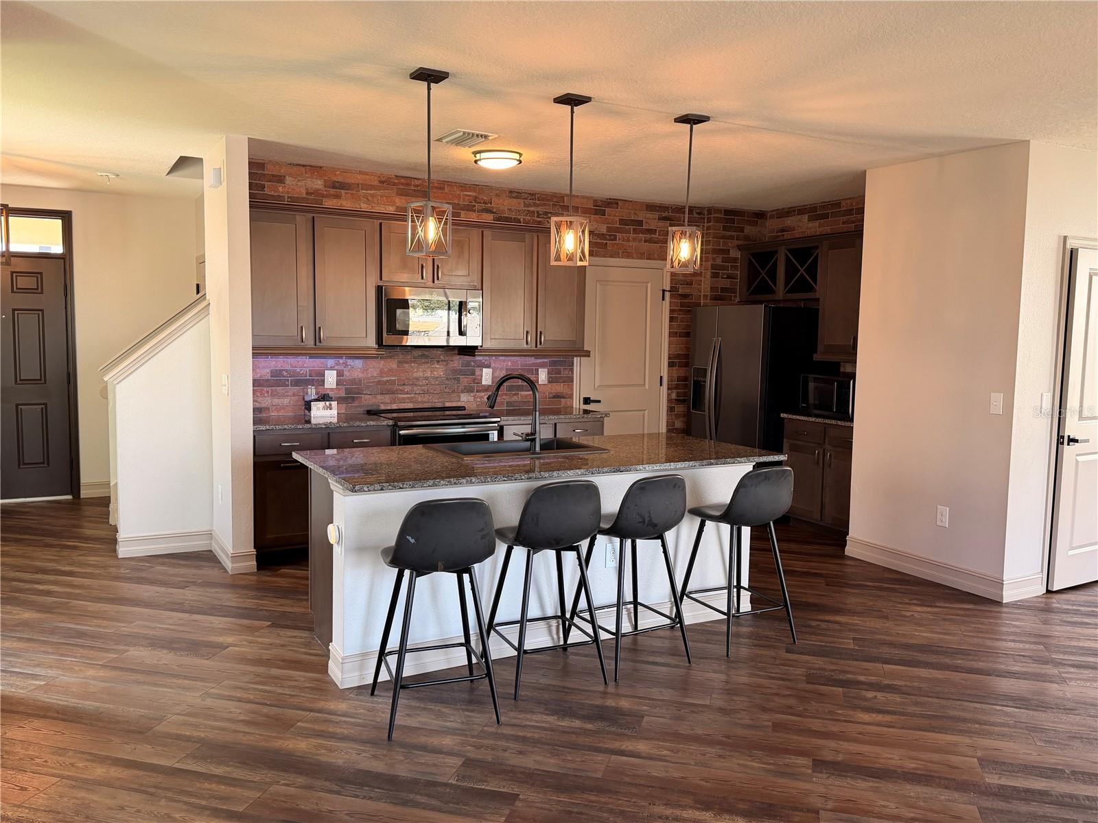Residential Lease in WESLEY CHAPEL 2