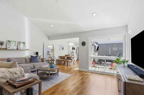 152 Escobar Ave, Los Gatos, CA, 95032 | Card Image