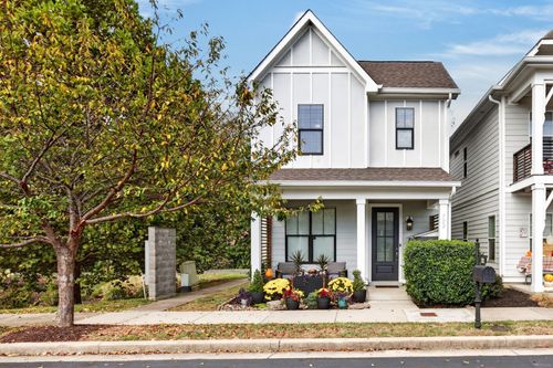 722 Cottage Park Dr, Nashville, TN, 37207-2617 | Card Image
