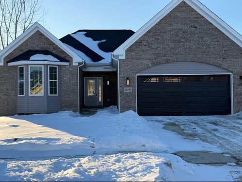 20180 Fountain View Ln, Brownstown Twp, MI, 48183-1159 | Card Image