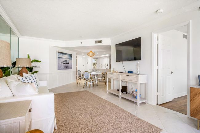 405 - 3870 N Highway A1a, Condo with 2 bedrooms, 2 bathrooms and null parking in Hutchinson Island FL | Image 15