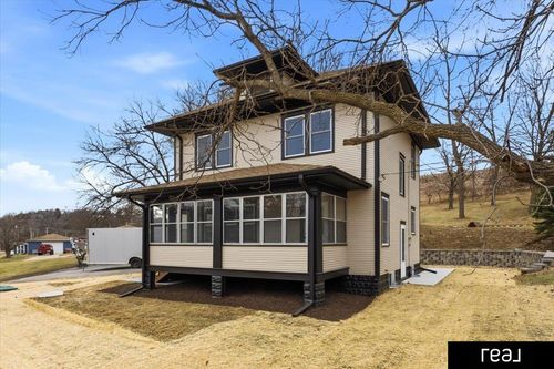 19378 Mudhollow Rd, Council Bluffs, IA, 51503-8350 | Card Image