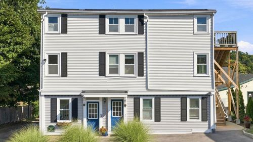 2-4 Farragut Rd, Ipswich, MA, 01938-1841 | Card Image