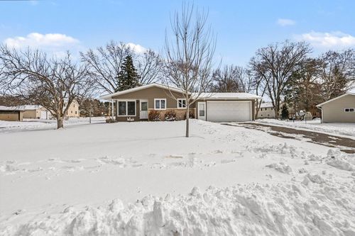 209 3rd Ave Se, New Brighton, MN, 55112-7846 | Card Image