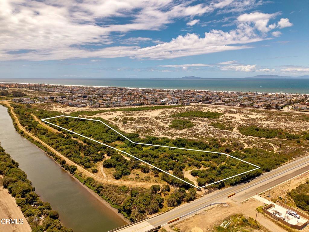 Land in Oxnard