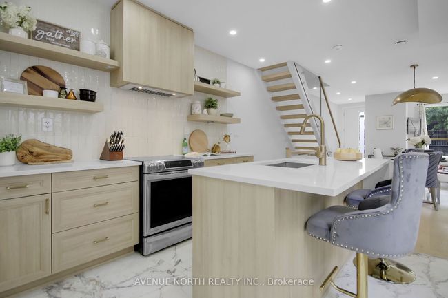 48 Brighton Ave, House attached with 5 bedrooms, 4 bathrooms and 2 parking in Ottawa ON | Image 16