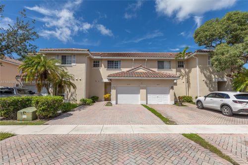 4005 Nw 91st Ter, Sunrise, FL, 33351-8831 | Card Image