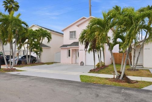 0-13741 Sw 160th Ter, Miami, FL, 33177-1957 | Card Image
