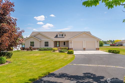 8306 Road 3.2 Ne, Moses Lake, WA, 98837-7801 | Card Image
