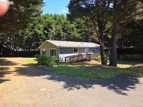 92118 Cape Arago Hwy, Coos Bay, OR, 97420-8743 | Card Image