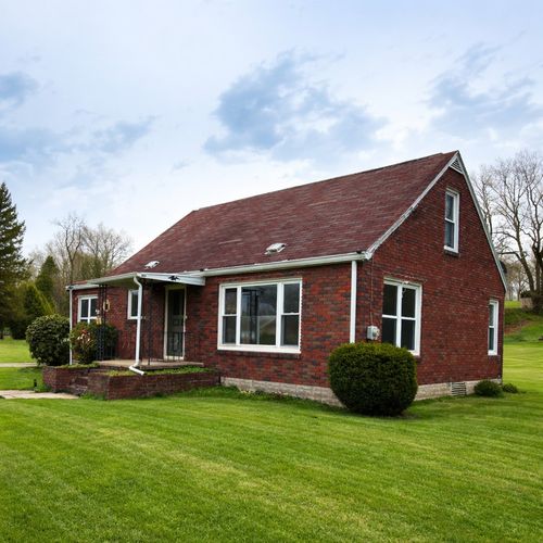 32 Hamburg Rd, Greenville, PA, 16125-1515 | Card Image