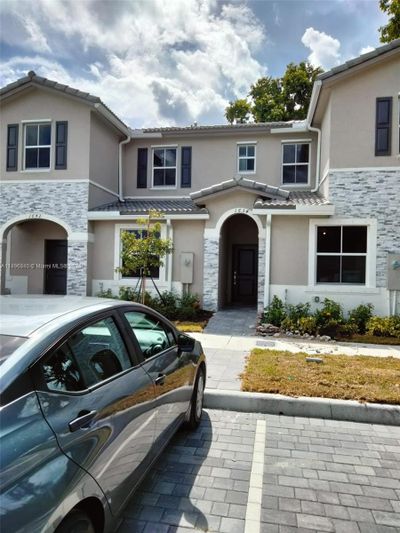 1634 - 1634 Se 26th Ter, Townhouse with 3 bedrooms, 3 bathrooms and null parking in Homestead FL | Image 2