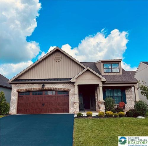 4147 Bluesky Pl, Emmaus, PA, 18049-1988 | Card Image