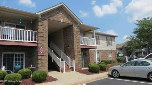 2-7800 Alfred Schlatter Dr, Louisville, KY, 40214-3872 | Card Image