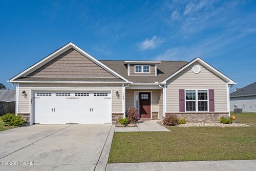 320 Aquamarine Cir, Jacksonville, NC, 28546-8070 | Card Image