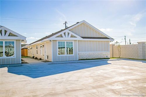 2021 Southridge Ave, Harlingen, TX, 78550-2662 | Card Image