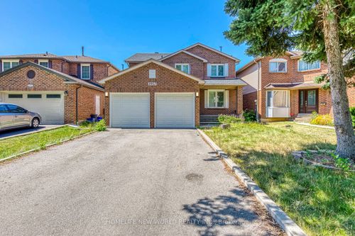 3957 Renfrew Cres, Mississauga, ON, L5L4J6 | Card Image