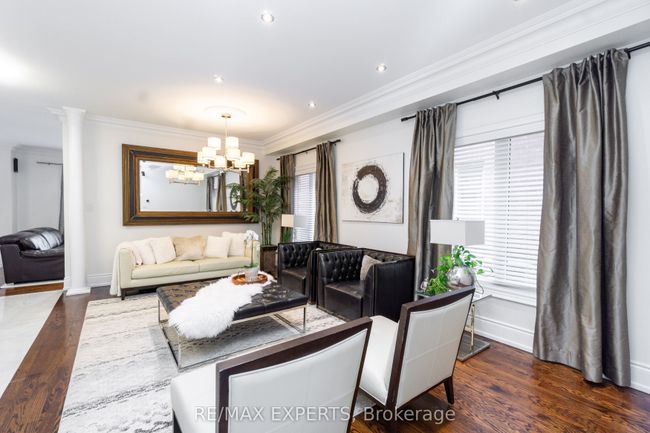 60 Crystalhill Dr, House other with 6 bedrooms, 5 bathrooms and 4 parking in Brampton ON | Image 6