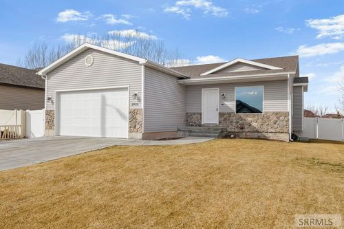 3933 N Copper Ln, Idaho Falls, ID, 83401-4787 | Card Image