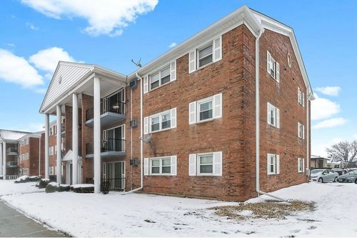 apt-303-4410 W 111th St, Oak Lawn, IL, 60453-5774 | Card Image