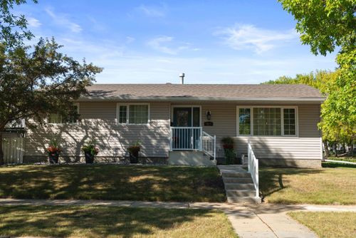 4108 62 St, Camrose, AB, T4V2X1 | Card Image