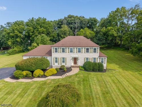2 Wildwood Ct, Flemington, NJ, 08822-5933 | Card Image