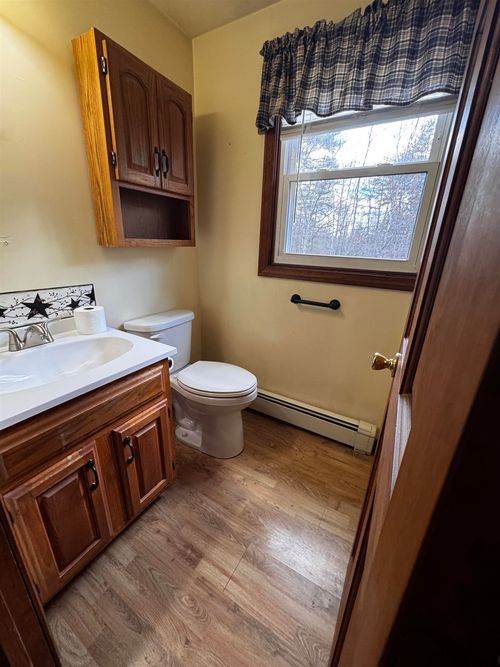 150 Porcupine Circle, Salem, NH, 03079-4829 | Card Image