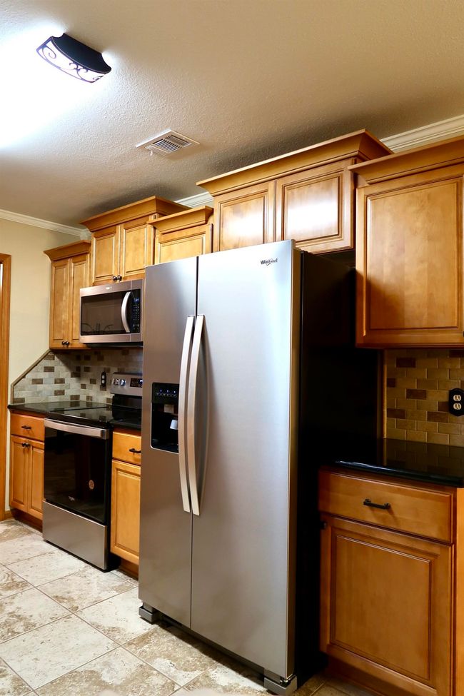 5263 Old Highway 87, House other with 3 bedrooms, 2 bathrooms and null parking in Orange TX | Image 11