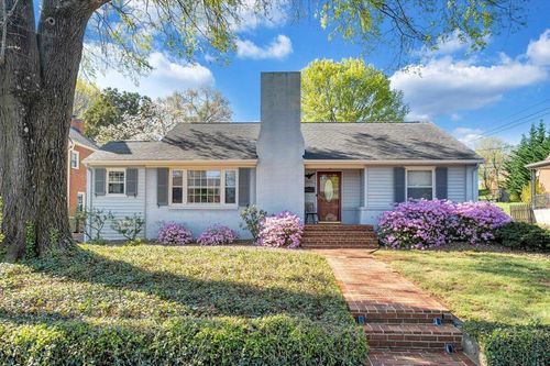 2630 Northview Dr Sw, Roanoke, VA, 24015-3930 | Card Image