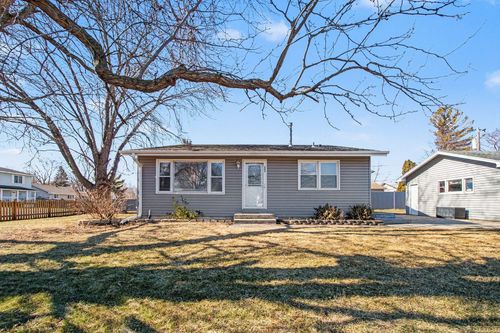 604 Woodmoor Dr, Round Lake Beach, IL, 60073-2254 | Card Image