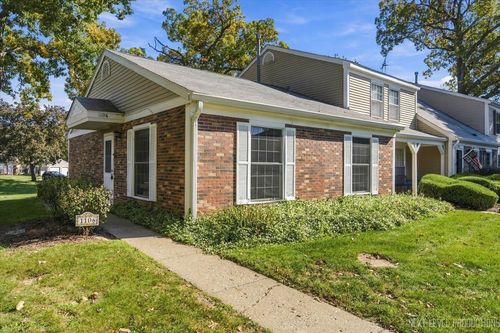 1106 Oak Valley Dr, Cary, IL, 60013-3502 | Card Image