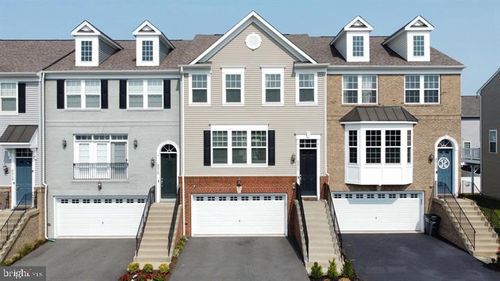 8914 Haversack Hunt Way, MANASSAS, VA, 20112-5886 | Card Image