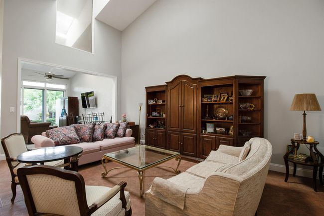 202 Sabal Palm Ln, House other with 3 bedrooms, 2 bathrooms and null parking in Palm Beach Gardens FL | Image 5