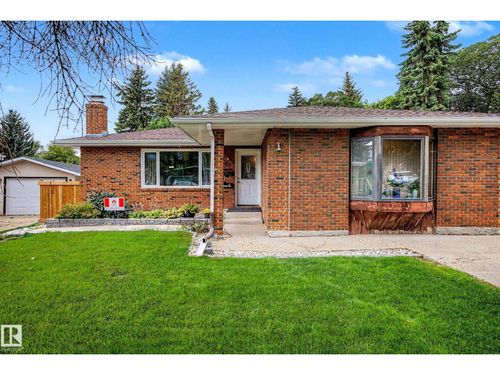 23 Montcalm Cres, St Albert, AB, T8N2C8 | Card Image