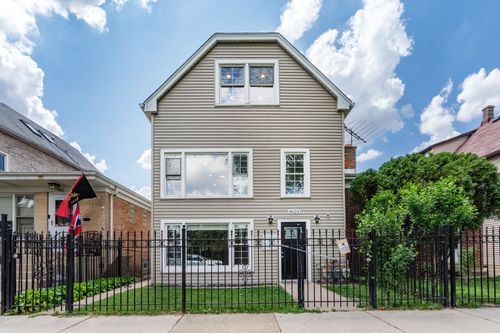 4624 Springfield Ave, CHICAGO, IL, 60625-6318 | Card Image