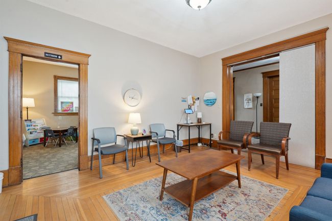 215 Franklin St, Home with 0 bedrooms, 0 bathrooms and null parking in Cedar Falls IA | Image 4