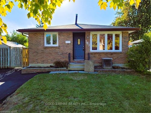 lower-107 Harding Cres, London, ON, N6E1G2 | Card Image