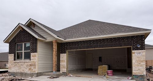 107 Coleto Trl, Bastrop, TX, 78602-2335 | Card Image