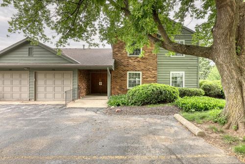 d-735 S Imperial Drive, Hartland, WI, 53029 | Card Image